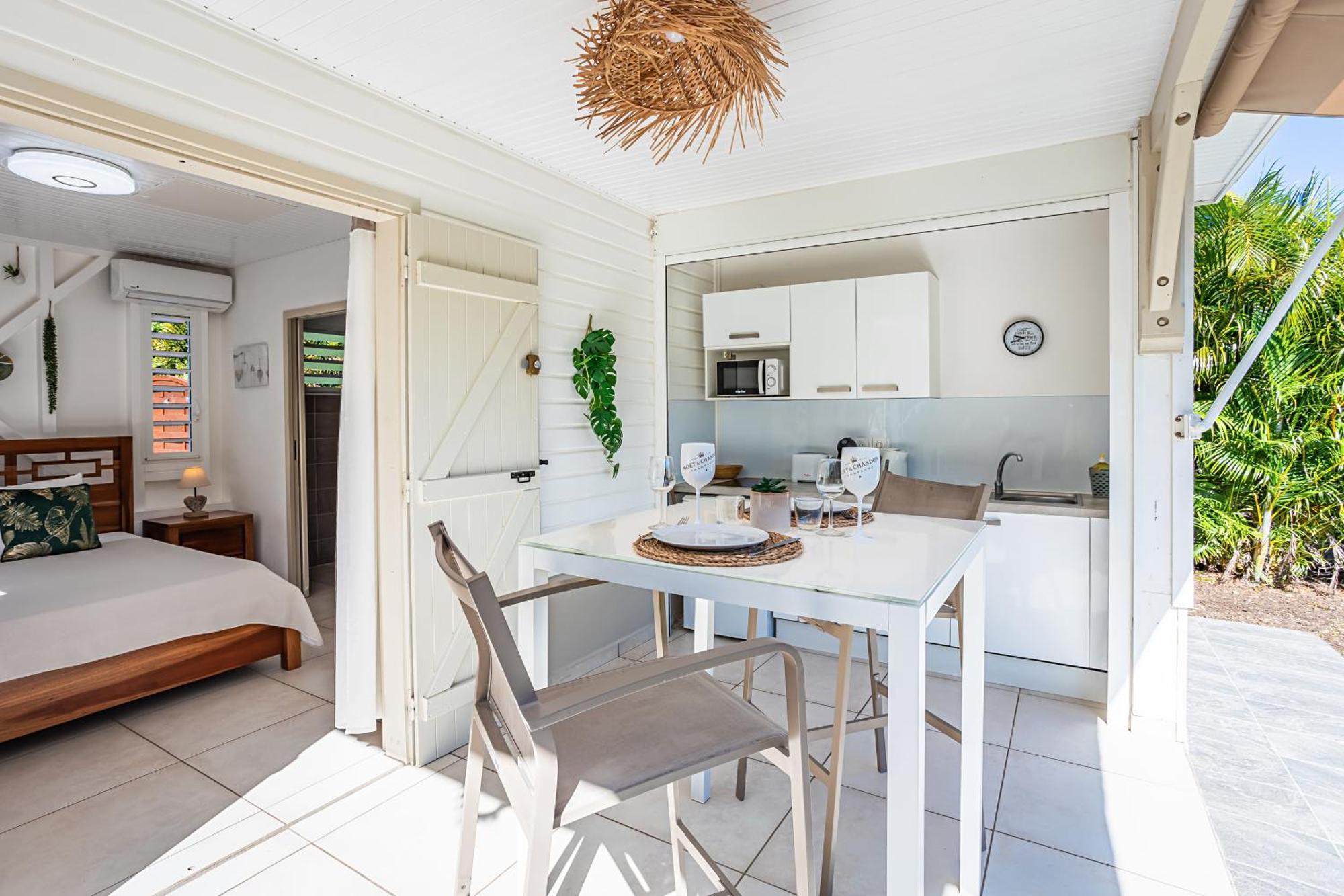 Magnifique Bungalow Et Jacuzzi Au Coeur Des Plages Le Moule Eksteriør bilde